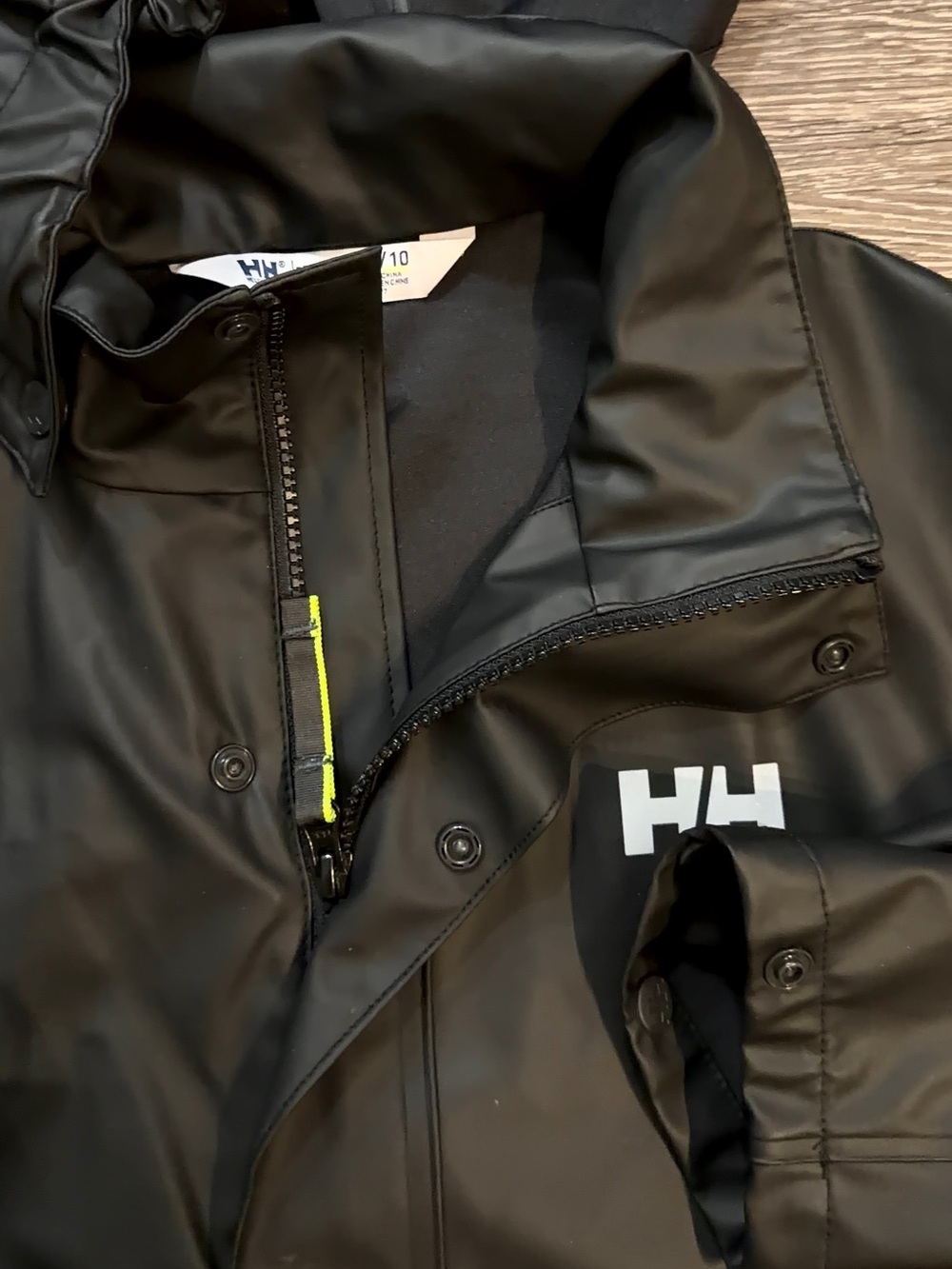 Helly Hansen Black Youth Waterproof jr. Moss Jacket size 10/12 excellent cond - Picture 5 of 5